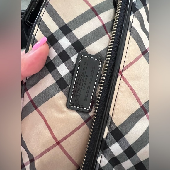 EUC Burberry Crossbody - Picture 4 of 10